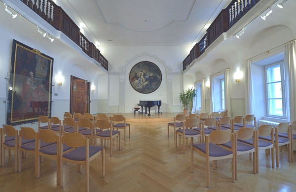 Der Rottmayr-Saal im Alten Rathaus von Laufen, Rottmayrstraße 16, 2. Stock - Foto © s.kellerer